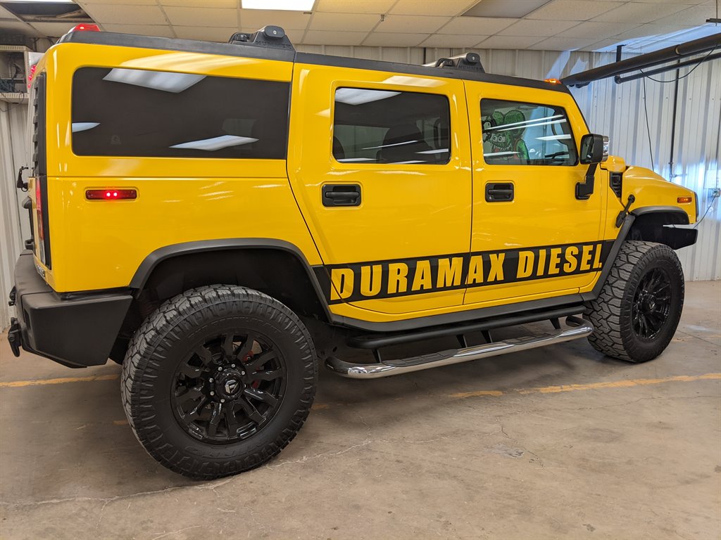 2004 Hummer H2 Base's photo